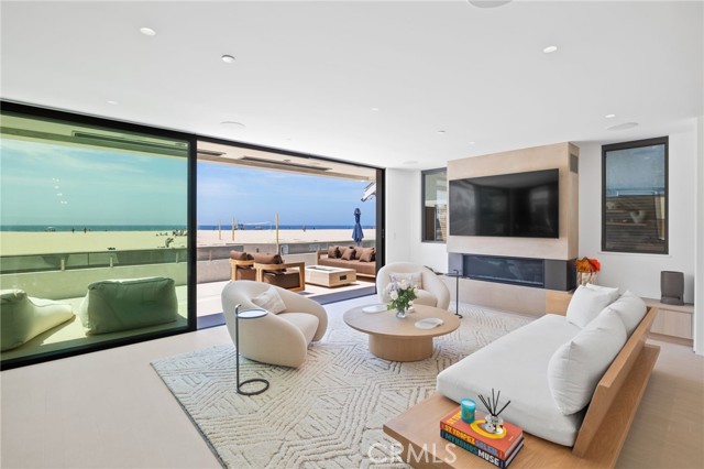 Detail Gallery Image 35 of 75 For 12 the Strand, Hermosa Beach,  CA 90254 - 4 Beds | 5 Baths