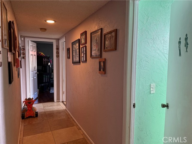 Detail Gallery Image 8 of 16 For 14428 Rex St, Sylmar,  CA 91342 - 4 Beds | 2 Baths