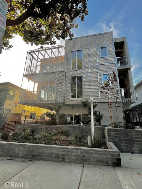 Detail Gallery Image 1 of 14 For 1223 N Hayworth Ave #2,  West Hollywood,  CA 90046 - 1 Beds | 1 Baths