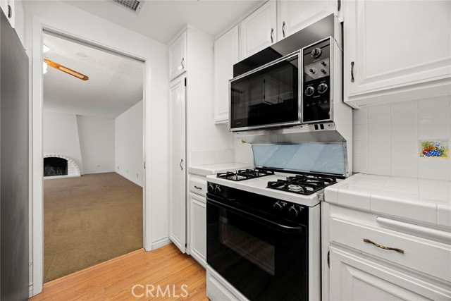 Detail Gallery Image 12 of 30 For 931 Carina Ave, Placentia,  CA 92870 - 4 Beds | 2 Baths