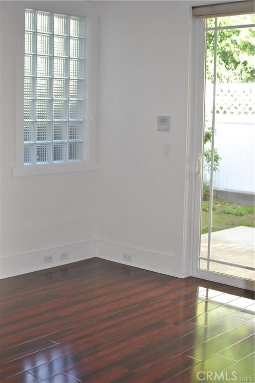 Detail Gallery Image 15 of 75 For 804 N Irena Ave #B,  Redondo Beach,  CA 90277 - 3 Beds | 2/1 Baths