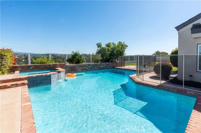 Detail Gallery Image 29 of 41 For 26102 Spur Branch Ln, Laguna Hills,  CA 92653 - 5 Beds | 4/1 Baths