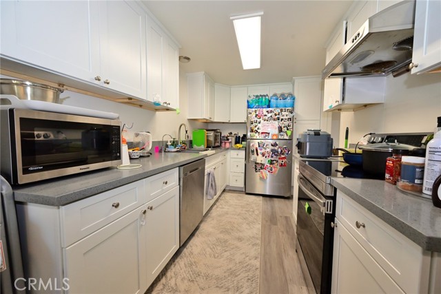 121 E Live Oak Street, San Gabriel CA: https://media.crmls.org/medias/9efd945e-7536-4048-b68b-85cb64308d98.jpg