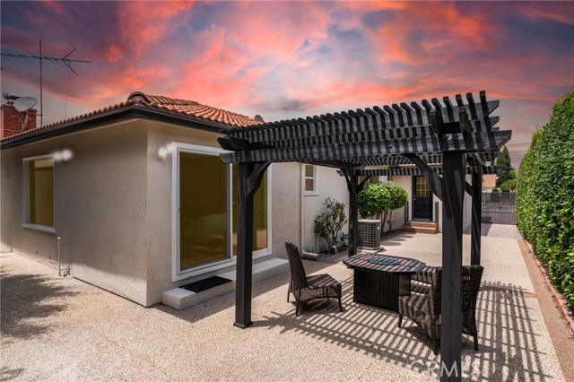 2270 W 231st Street, Torrance CA: https://media.crmls.org/medias/9efdbb83-d20b-4542-b42a-a66e571e45e8.jpg