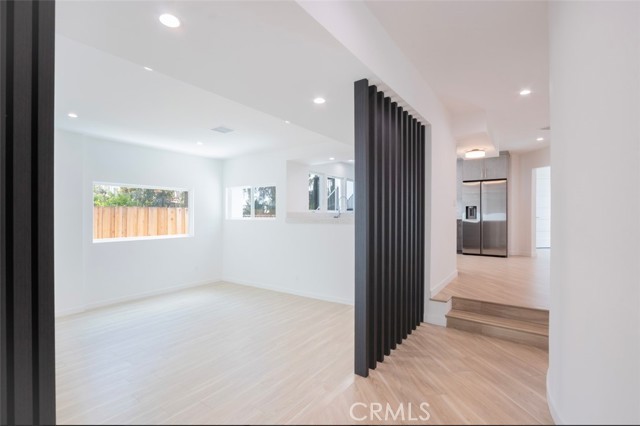 Detail Gallery Image 3 of 24 For 1346 N Stanley Ave #1,  Los Angeles,  CA 90046 - 4 Beds | 4/1 Baths