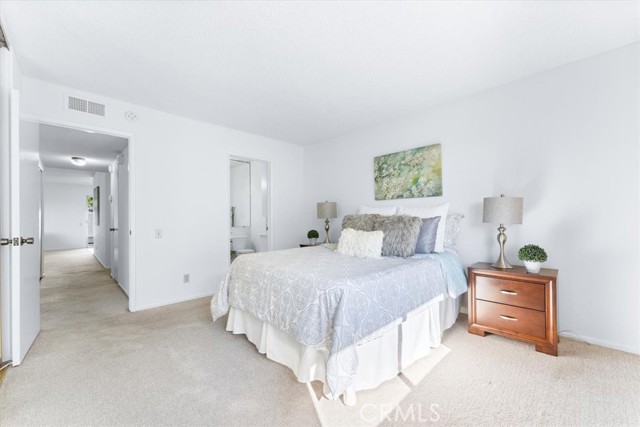 Photo #23: OC23180595 Listing 