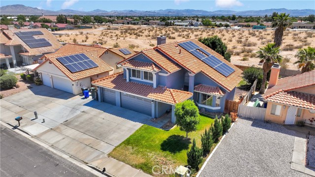 12725 Sundown Road, Victorville CA: https://media.crmls.org/medias/9eff60f9-c909-4994-8205-28a2469a6a57.jpg