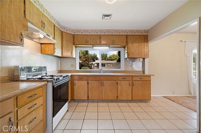 991 Vermont Street, Gridley CA: https://media.crmls.org/medias/9effa6dc-2c9f-4c69-9dcd-169462848faf.jpg