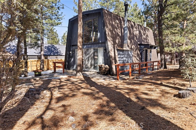 Detail Gallery Image 2 of 30 For 189 Moreno Lane, Sugarloaf,  CA 92386 - 2 Beds | 1 Baths