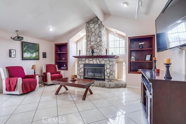 Detail Gallery Image 27 of 64 For 10842 Leffingwell Rd, Norwalk,  CA 90650 - 3 Beds | 3 Baths