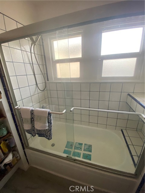 1210 7th Place, Hermosa Beach CA: https://media.crmls.org/medias/9f0177f7-1b80-4715-abba-43417fadfaa4.jpg