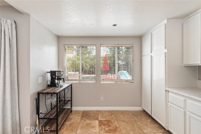 Detail Gallery Image 17 of 49 For 15135 Knollwood St, Lake Elsinore,  CA 92530 - 4 Beds | 3 Baths