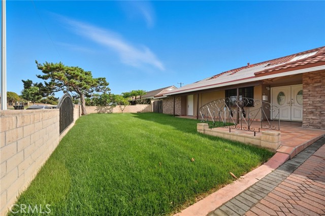 1548 Lacewood, Whittier CA: https://media.crmls.org/medias/9f02beae-4661-4a09-ac46-66da7b0289aa.jpg