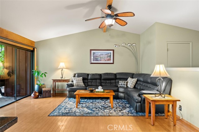 Detail Gallery Image 10 of 59 For 80 Mimosa, Chico,  CA 95973 - 4 Beds | 2 Baths