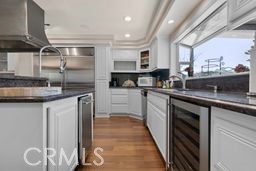 Detail Gallery Image 5 of 71 For 26665 Modoc Ln, Lake Arrowhead,  CA 92352 - 3 Beds | 3/1 Baths