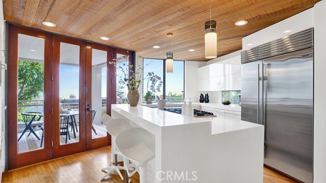 741 Marlin, Laguna Beach CA: https://media.crmls.org/medias/9f039a7f-bbf5-423e-ae1e-ff66b8c6429b.jpg