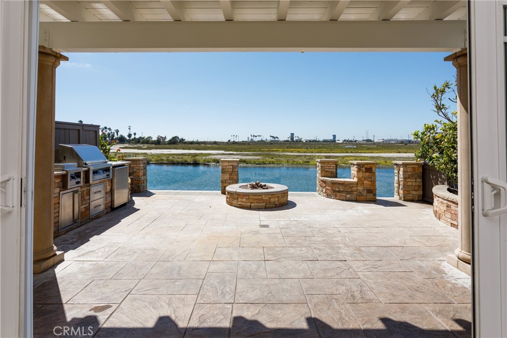 9f03ae44 302f 4ac2 B401 7a9df3f6b5c2