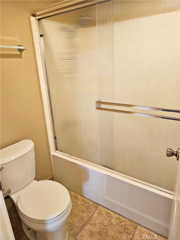 https://media.crmls.org/medias/9f044922-00c1-4c16-a3f5-61fc0e9dd6a6.jpg?preset=X-Large
