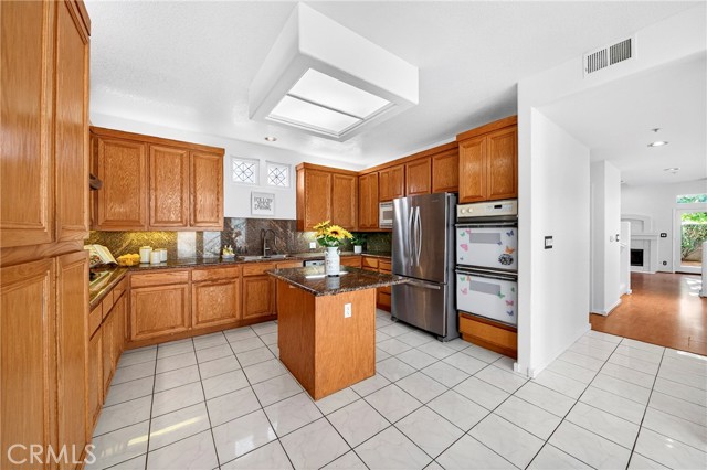 Detail Gallery Image 15 of 68 For 5538 Lorna St, Torrance,  CA 90503 - 3 Beds | 2/1 Baths