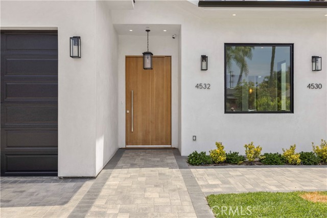 Detail Gallery Image 7 of 49 For 4532 Katherine, Sherman Oaks,  CA 91423 - 6 Beds | 6/1 Baths