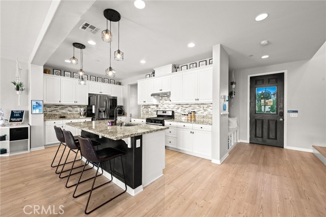 Detail Gallery Image 15 of 72 For 30305 Slate St, Murrieta,  CA 92563 - 5 Beds | 3 Baths