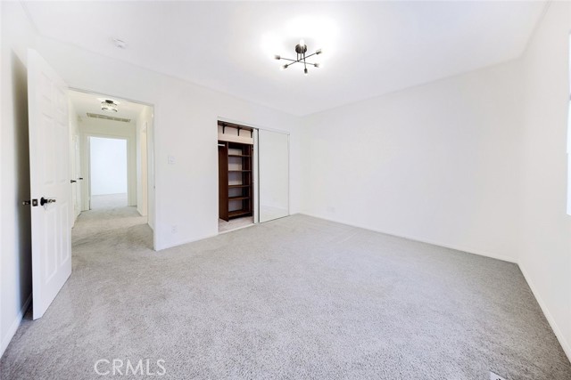 Detail Gallery Image 30 of 49 For 2255 E Chevy Chase Dr, Glendale,  CA 91206 - 4 Beds | 3 Baths