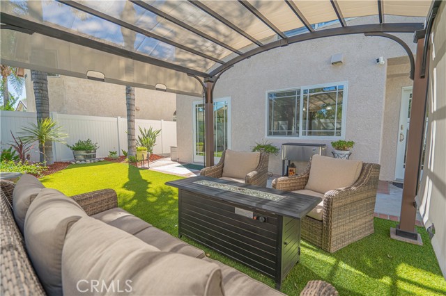 Detail Gallery Image 47 of 65 For 20019 Nutcracker Ct, Canyon Country,  CA 91351 - 4 Beds | 2/1 Baths