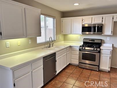 Detail Gallery Image 6 of 26 For 27206 Sawyer, Menifee,  CA 92584 - 3 Beds | 2/1 Baths