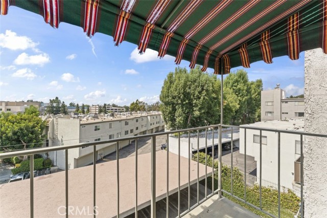 Detail Gallery Image 15 of 25 For 4311 Colfax Ave #222,  Studio City,  CA 91604 - 1 Beds | 2 Baths