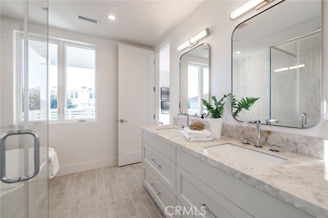 412 Marine Ave, Manhattan Beach, California 90266, 3 Bedrooms Bedrooms, ,3 BathroomsBathrooms,Residential,Sold,Marine Ave,SB23207712