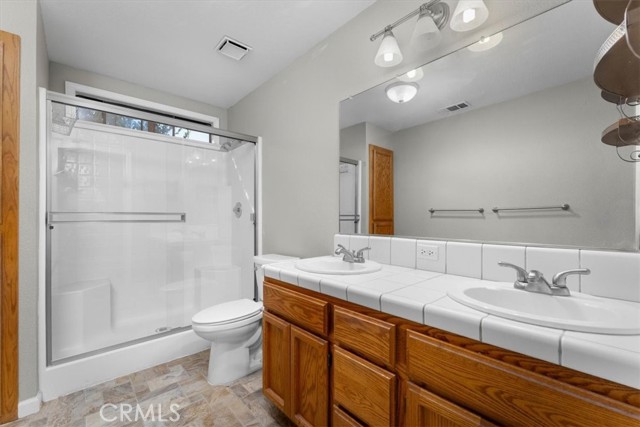 22022 Grove Circle, Red Bluff CA: https://media.crmls.org/medias/9f077493-e7ae-47ac-a020-a9cd918b4710.jpg