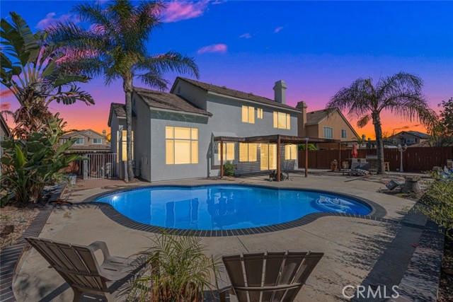 Detail Gallery Image 2 of 46 For 660 Glen Springs, Corona,  CA 92882 - 5 Beds | 3 Baths