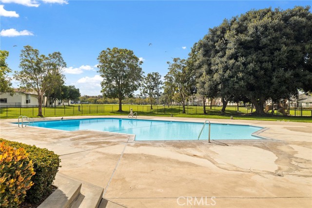 Detail Gallery Image 38 of 61 For 77 Greenbough #155,  Irvine,  CA 92614 - 3 Beds | 2 Baths