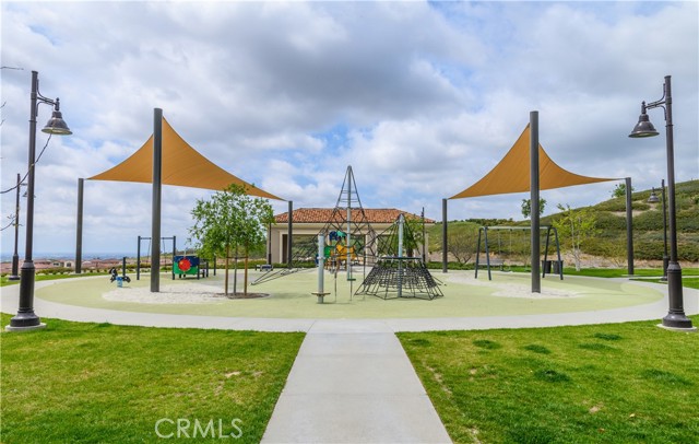 114 Vigna, Irvine CA: https://media.crmls.org/medias/9f09f6fb-93c1-447e-ae8f-61c59adaa957.jpg
