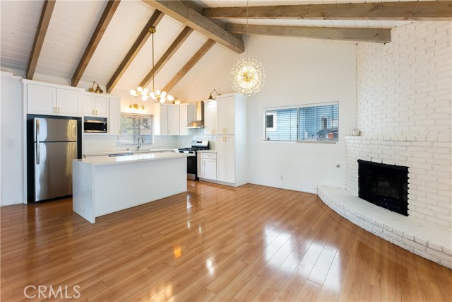 Detail Gallery Image 18 of 44 For 22632 Cass, Woodland Hills,  CA 91364 - 3 Beds | 2 Baths