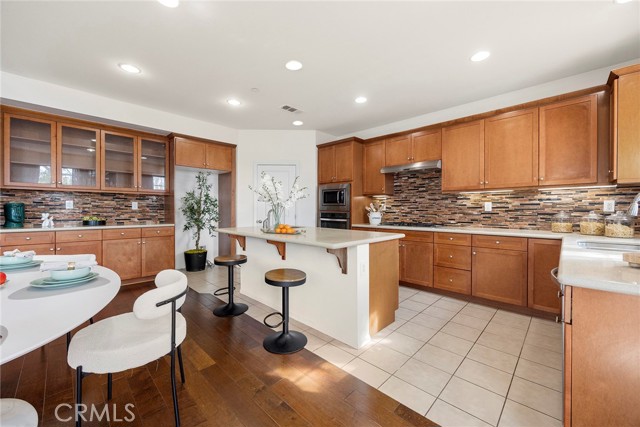 Detail Gallery Image 7 of 38 For 10886 Lotus Dr, Garden Grove,  CA 92843 - 5 Beds | 4 Baths