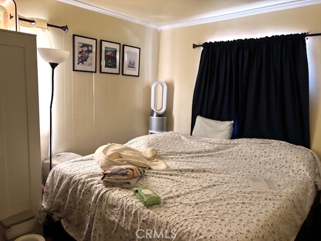 Detail Gallery Image 4 of 8 For 8360 Katherine Ave #1,  Panorama City,  CA 91402 - 3 Beds | 1 Baths