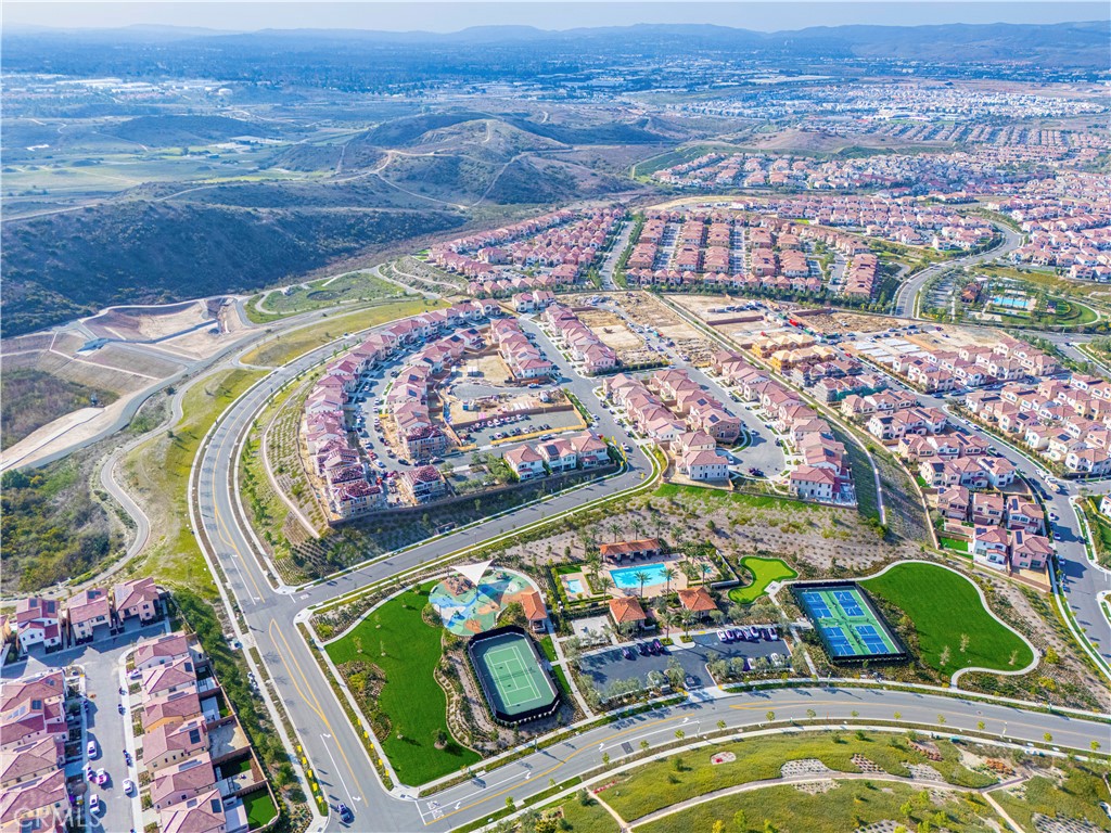 https://media.crmls.org/medias/9f0ad884-fe94-484a-b437-87a158b3b345.jpg?preset=X-Large