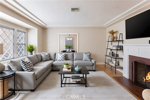 Detail Gallery Image 7 of 32 For 15207 15203 Greenleaf, Sherman Oaks,  CA 91403 - 3 Beds | 1/1 Baths