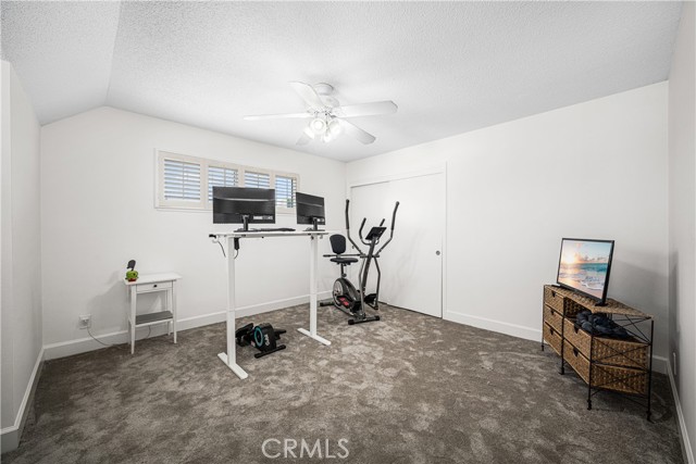 11771 Paseo Bonita, Los Alamitos CA: https://media.crmls.org/medias/9f0b55f1-f02d-419b-8001-51655f8d11a5.jpg