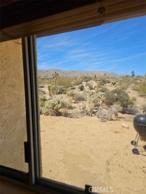 61391 Alta Vista Drive, Joshua Tree CA: https://media.crmls.org/medias/9f0c6342-8668-4f9c-92cc-c26e83206a02.jpg