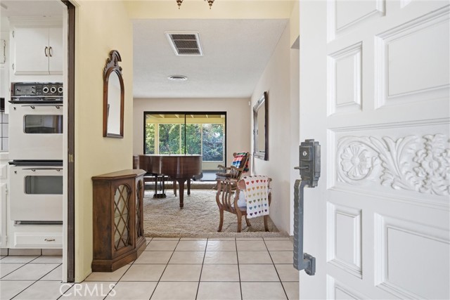 Detail Gallery Image 5 of 35 For 1807 Manning, Bakersfield,  CA 93309 - 3 Beds | 2 Baths