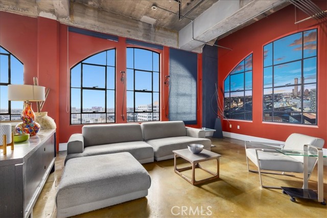 315 E 8th #1203 Street, Los Angeles CA: https://media.crmls.org/medias/9f0cedf2-d068-4206-96f9-ccab9106f323.jpg