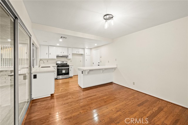 1830 Silver Oak Way, Hemet CA: https://media.crmls.org/medias/9f0cee3f-cd4b-4b07-83b1-1d84df0ffee9.jpg