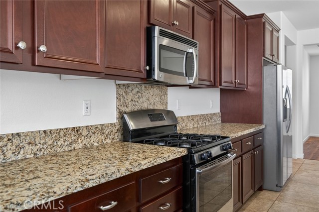 Detail Gallery Image 9 of 37 For 30167 Pine Needle Rd, Menifee,  CA 92585 - 3 Beds | 2 Baths