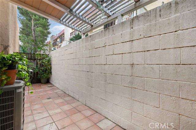 Detail Gallery Image 13 of 26 For 5291 Colodny Dr #10,  Agoura Hills,  CA 91301 - 2 Beds | 2/1 Baths