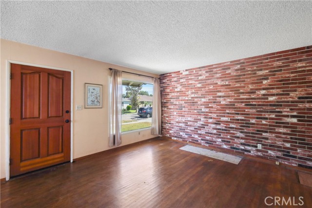 Detail Gallery Image 5 of 24 For 6049 Pennswood Ave, Lakewood,  CA 90712 - 3 Beds | 2 Baths