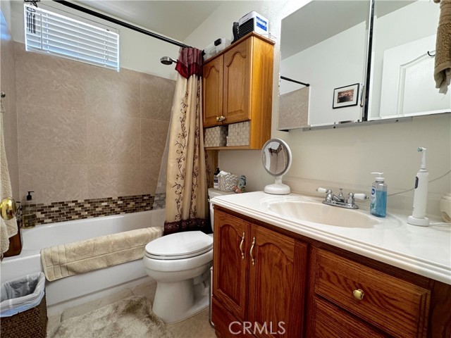 Detail Gallery Image 12 of 38 For 30027 via Amante, Menifee,  CA 92584 - 4 Beds | 2/1 Baths