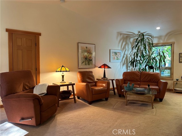 Detail Gallery Image 21 of 54 For 2101 Davis Place Rd, Mount Shasta,  CA 96067 - 4 Beds | 2/1 Baths