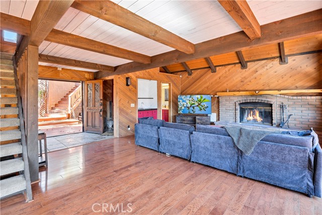 Detail Gallery Image 5 of 47 For 24863 Ponderosa, Idyllwild,  CA 92549 - 3 Beds | 2/1 Baths
